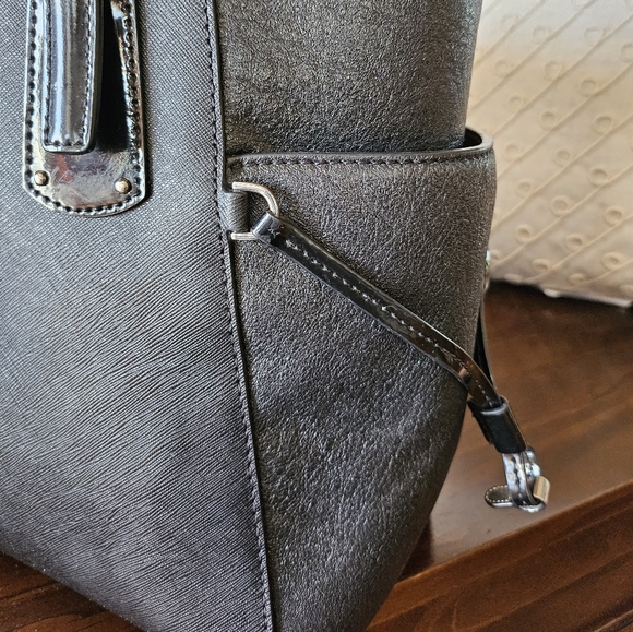 Michael Kors Large Leather Tote Bag! GUC! - Picture 4 of 11